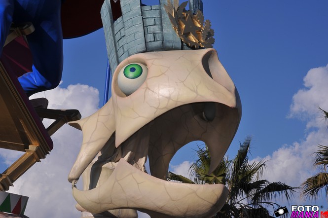 Ingrandisci la foto