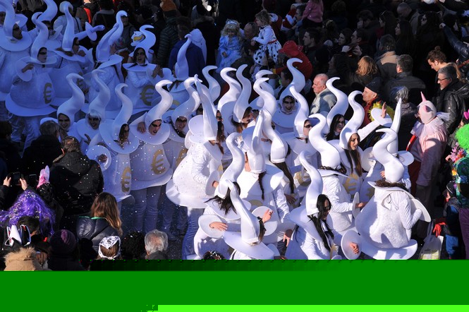 Ingrandisci la foto
