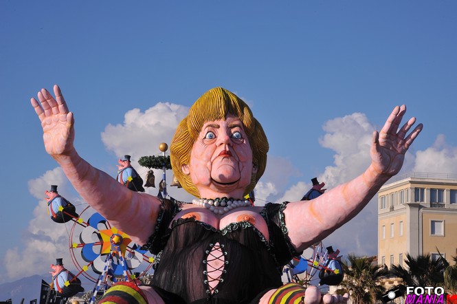 Ingrandisci la foto