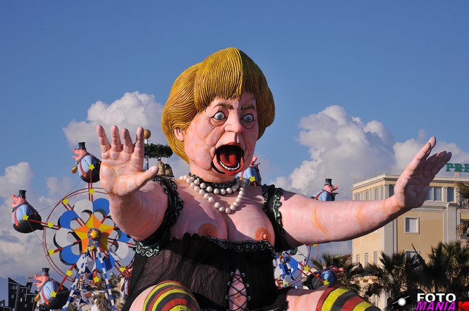 Ingrandisci la foto