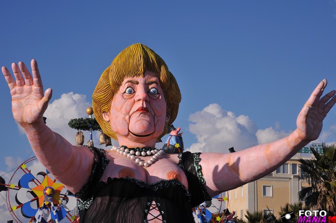Ingrandisci la foto