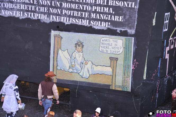 Ingrandisci la foto