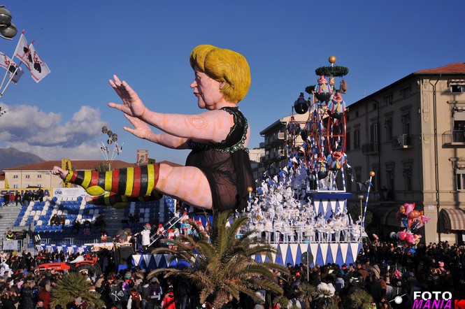 Ingrandisci la foto