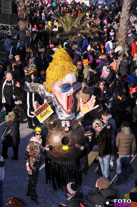 Ingrandisci la foto