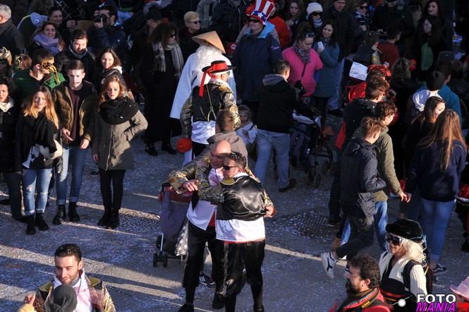 Ingrandisci la foto