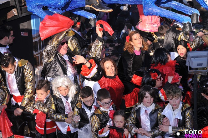 Ingrandisci la foto