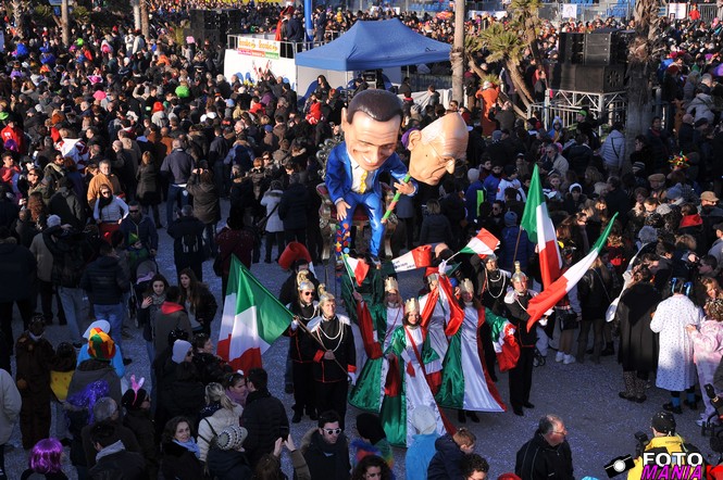 Ingrandisci la foto