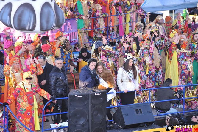 Ingrandisci la foto
