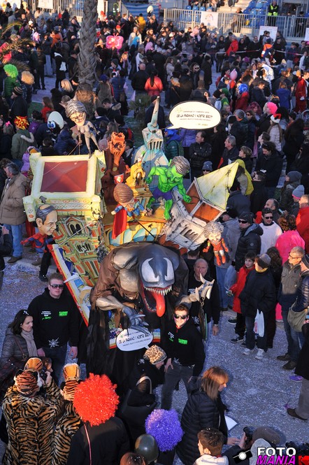 Ingrandisci la foto