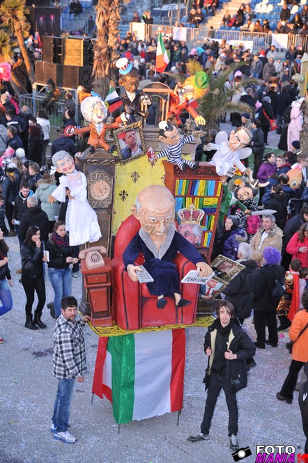 Ingrandisci la foto