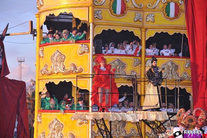 Ingrandisci la foto
