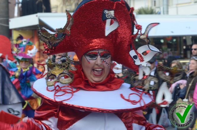Ingrandisci la foto