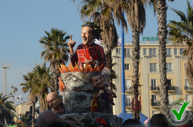 Ingrandisci la foto