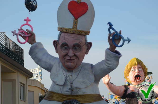 Ingrandisci la foto