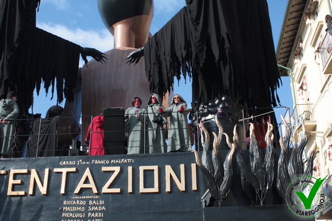 Ingrandisci la foto