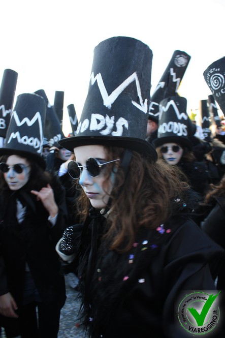 Ingrandisci la foto