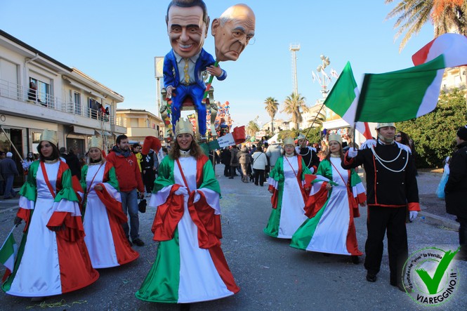 Ingrandisci la foto