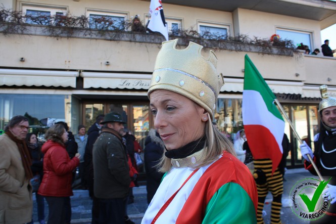 Ingrandisci la foto