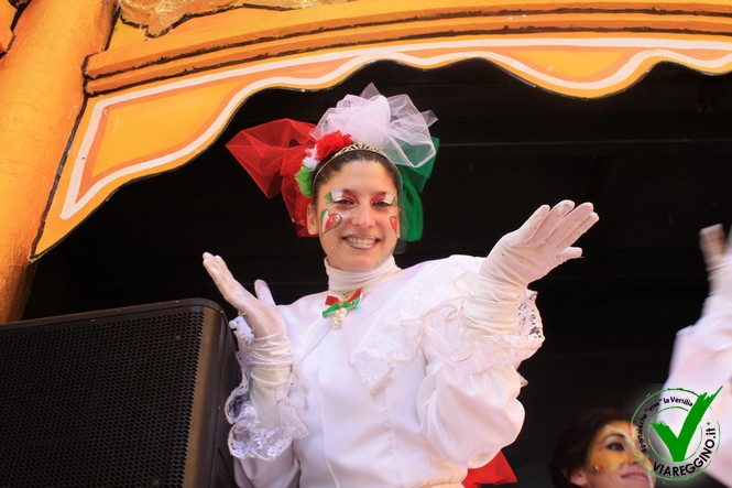 Ingrandisci la foto