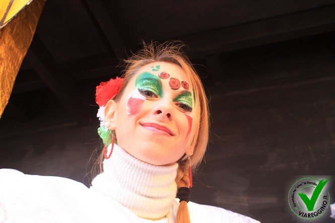 Ingrandisci la foto