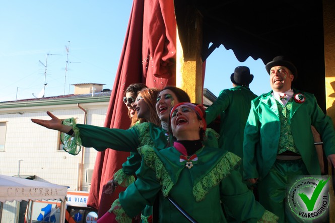 Ingrandisci la foto