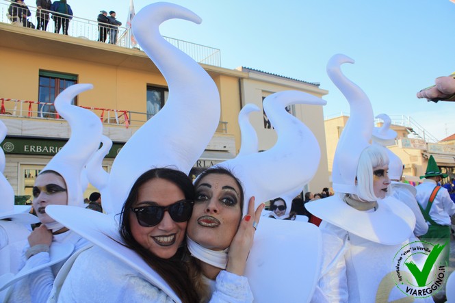 Ingrandisci la foto