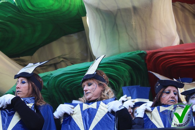 Ingrandisci la foto