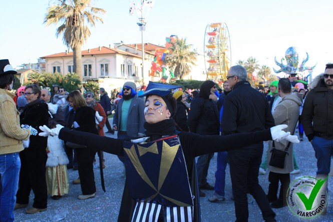 Ingrandisci la foto