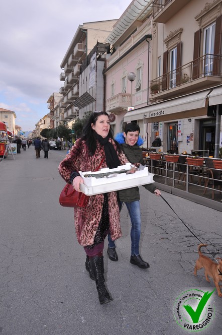 Ingrandisci la foto