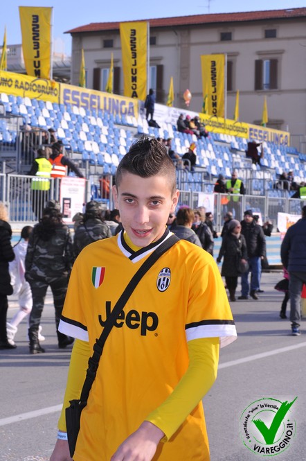 Ingrandisci la foto