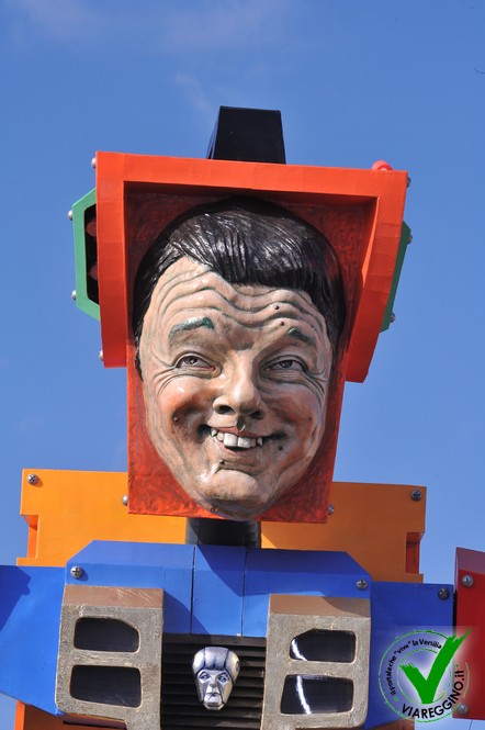 Ingrandisci la foto
