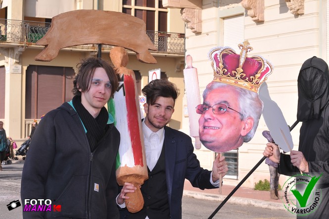 Ingrandisci la foto