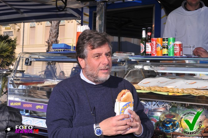 Ingrandisci la foto