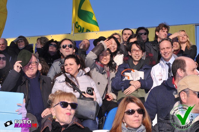 Ingrandisci la foto