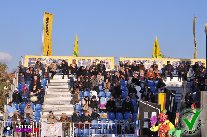 Ingrandisci la foto