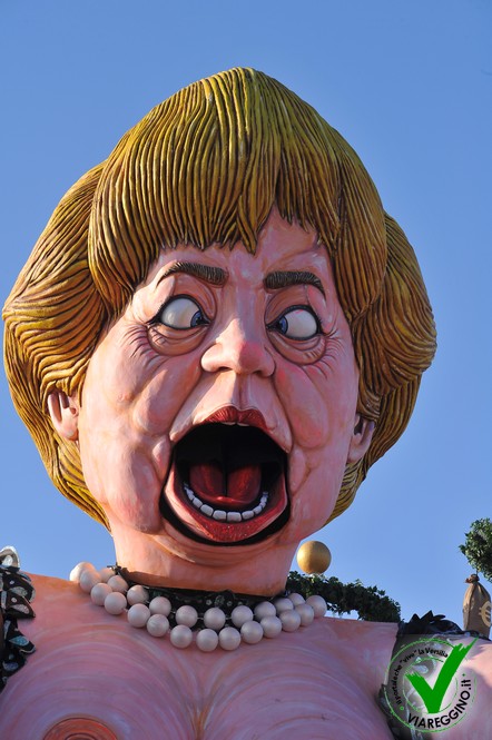 Ingrandisci la foto