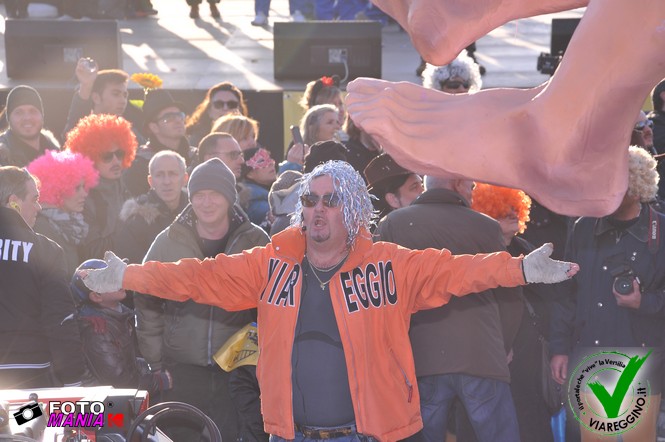 Ingrandisci la foto