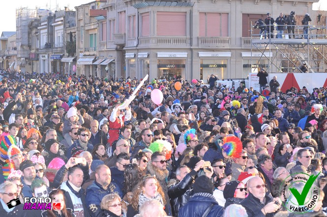 Ingrandisci la foto