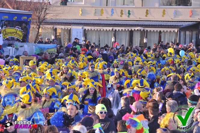 Ingrandisci la foto