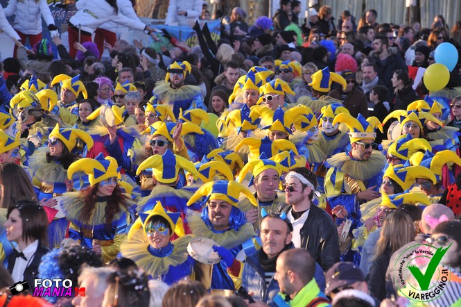 Ingrandisci la foto