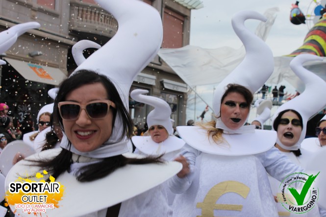Ingrandisci la foto