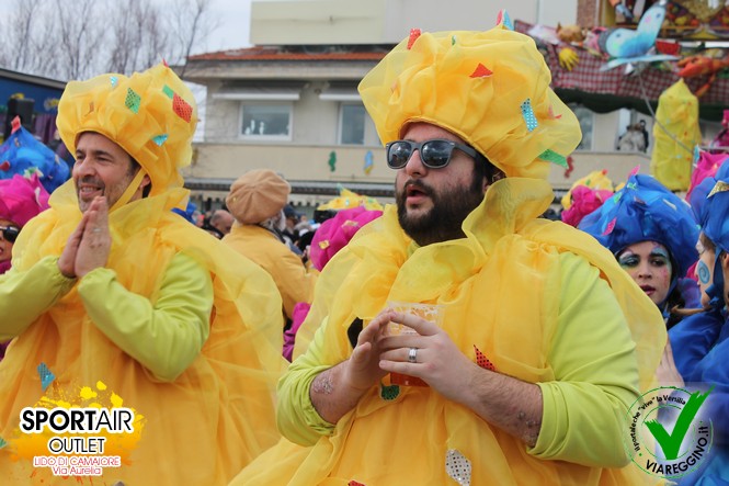 Ingrandisci la foto
