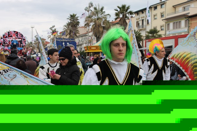 Ingrandisci la foto