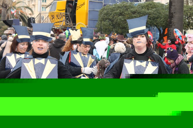 Ingrandisci la foto