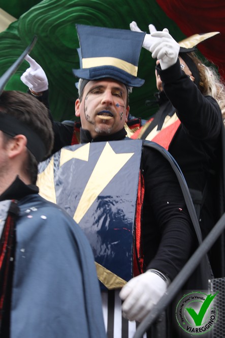 Ingrandisci la foto