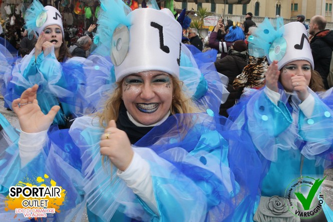 Ingrandisci la foto