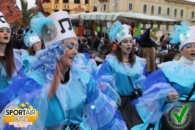 Ingrandisci la foto