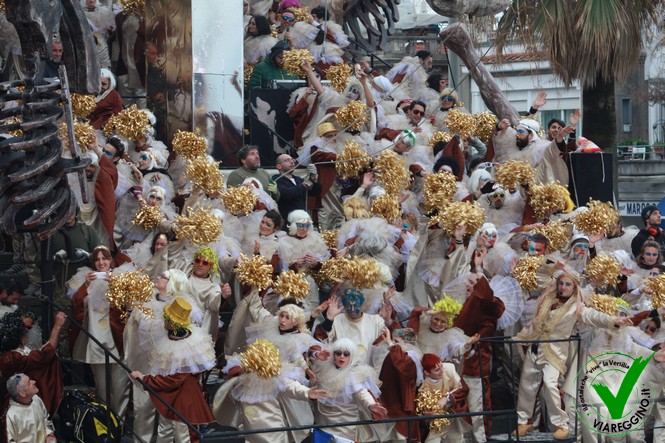 Ingrandisci la foto