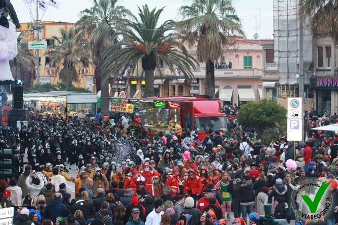 Ingrandisci la foto