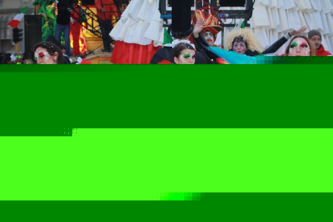Ingrandisci la foto